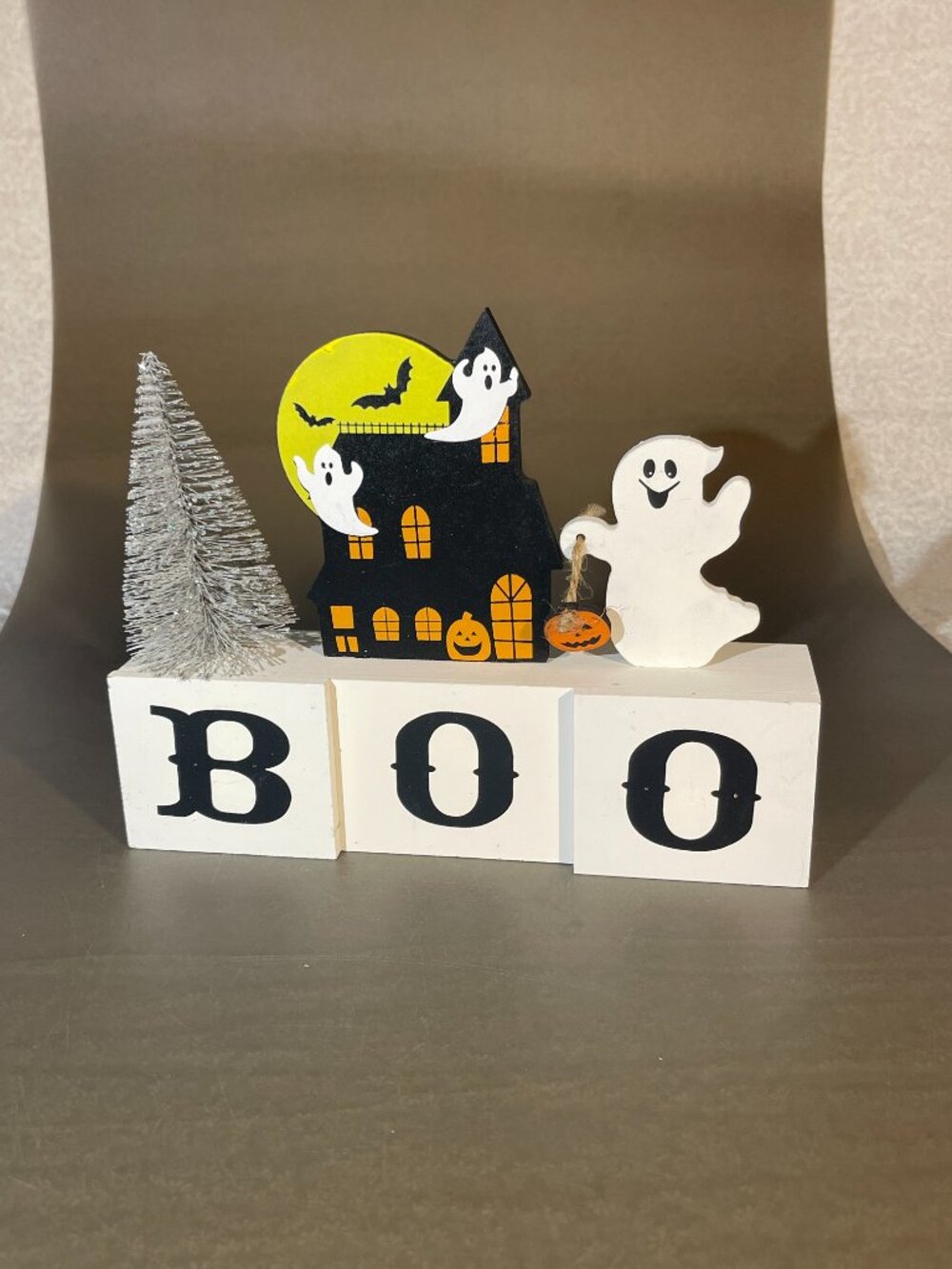 Smart Living Wooden Halloween Decoration "BOO" 8.5x6.5" (2036)